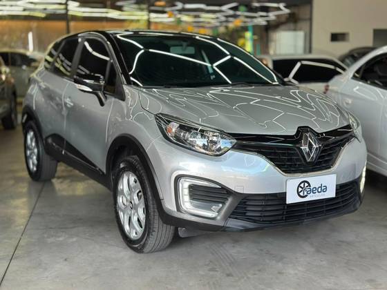 RENAULT CAPTUR 1.6 16V SCE FLEX LIFE X-TRONIC RENAULT CAPTUR 1.6 16V SCE FLEX LIFE X-TRONIC